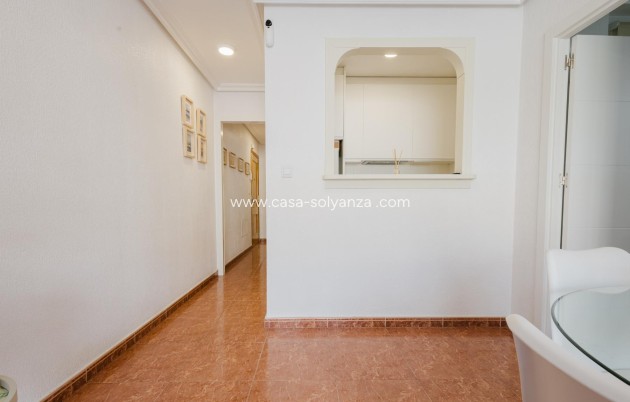 Resale - Apartment / flat - Torrevieja - Center