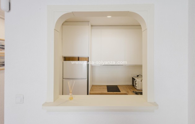 Resale - Apartment / flat - Torrevieja - Center