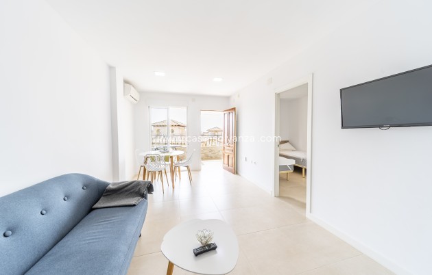 Resale - Apartment / flat - Torrevieja - Punta Prima