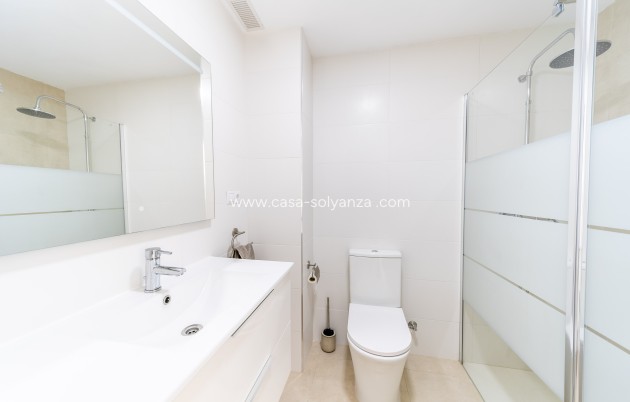 Resale - Apartment / flat - Torrevieja - Punta Prima