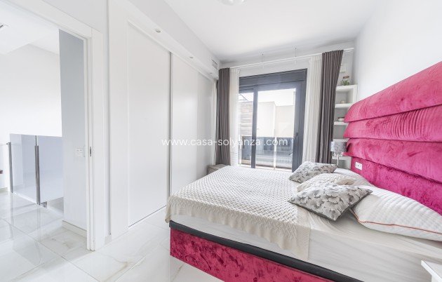 Resale - Villa - Orihuela Costa - Lomas de Cabo Roig