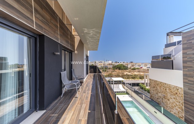 Resale - Villa - Orihuela Costa - Lomas de Cabo Roig