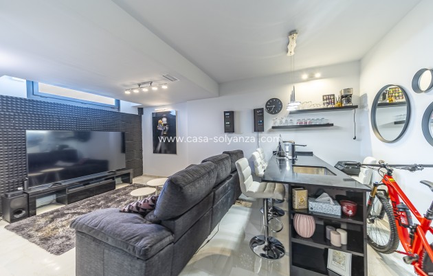 Resale - Villa - Orihuela Costa - Lomas de Cabo Roig