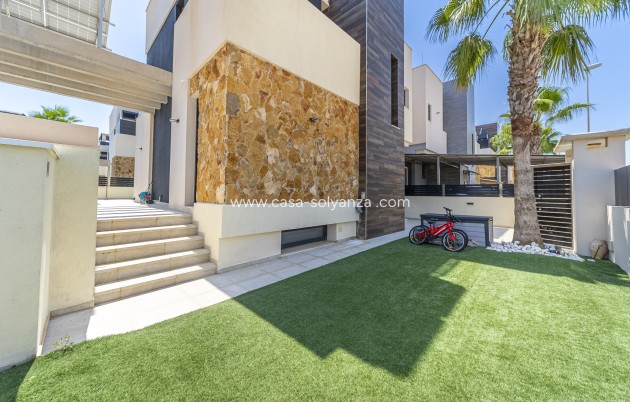 Resale - Villa - Orihuela Costa - Lomas de Cabo Roig