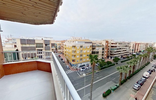 Resale - Apartment / flat - Torrevieja - Costa Blanca