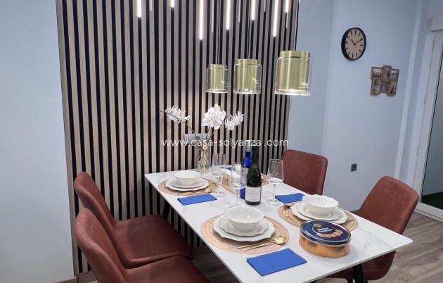 Resale - Bungalow - Torrevieja - Center