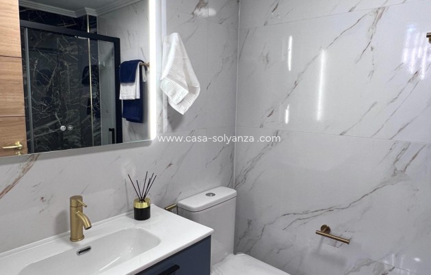 Resale - Bungalow - Torrevieja - Center