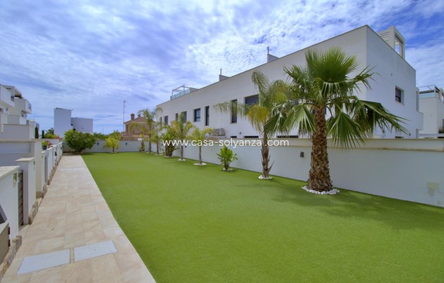 Resale - Apartment / flat - Pilar de la Horadada - Torre de Horadada