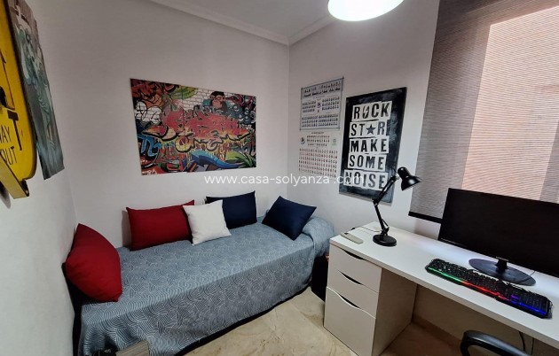 Resale - Apartment / flat - Torrevieja - Center