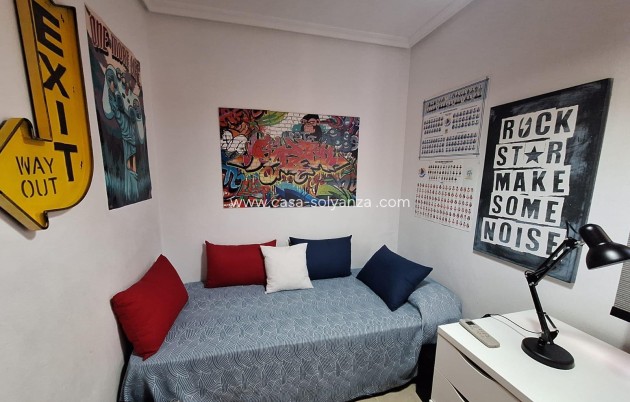 Resale - Apartment / flat - Torrevieja - Center