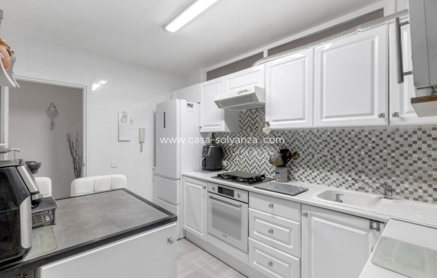 Resale - Apartment / flat - Torrevieja - Playa del Cura