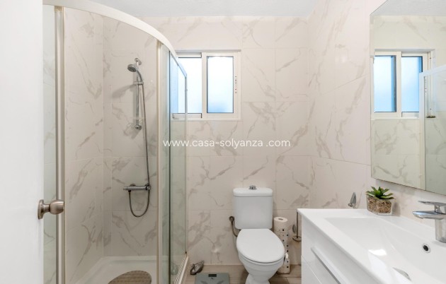Resale - Apartment / flat - Torrevieja - Playa del Cura