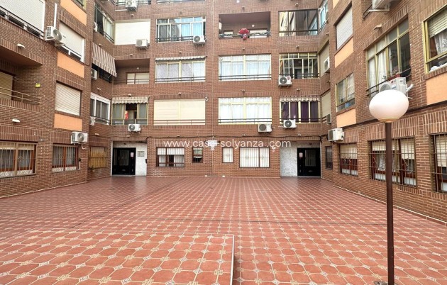 Resale - Apartment / flat - Torrevieja - Acequion