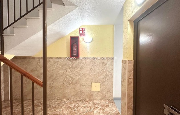 Resale - Apartment / flat - Torrevieja - Acequion