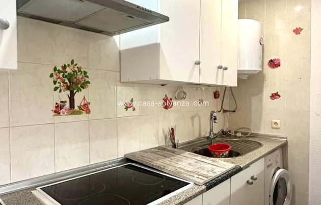Resale - Apartment / flat - Torrevieja - Acequion