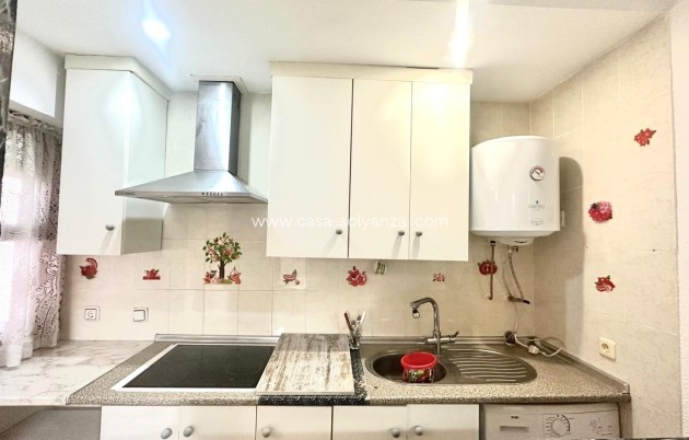 Resale - Apartment / flat - Torrevieja - Acequion