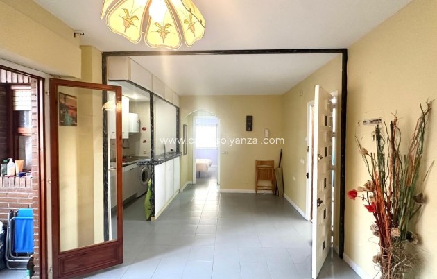 Resale - Apartment / flat - Torrevieja - Acequion