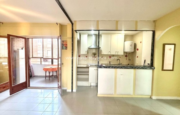 Resale - Apartment / flat - Torrevieja - Acequion