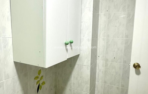 Resale - Apartment / flat - Torrevieja - Acequion