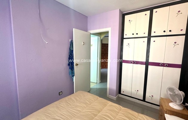 Resale - Apartment / flat - Torrevieja - Acequion