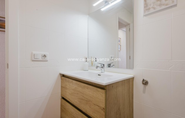 Resale - Apartment / flat - Torrevieja - Costa Blanca