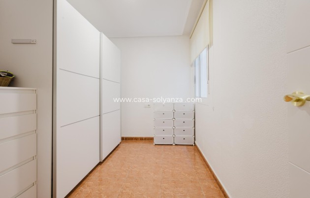 Resale - Apartment / flat - Torrevieja - Costa Blanca
