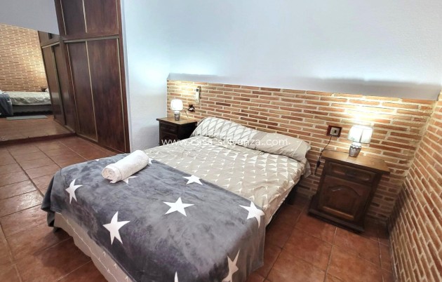 Resale - Bungalow - Torrevieja - Playa de los Locos