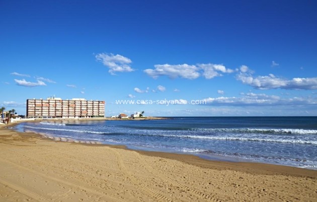 Resale - Bungalow - Torrevieja - Playa de los Locos