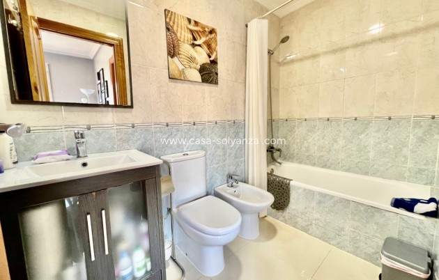 Resale - Apartment / flat - Torrevieja - Center