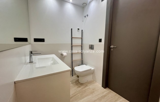 Resale - Villa - Villamartin - Costa Blanca