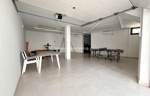 Resale - Villa - Villamartin - Costa Blanca