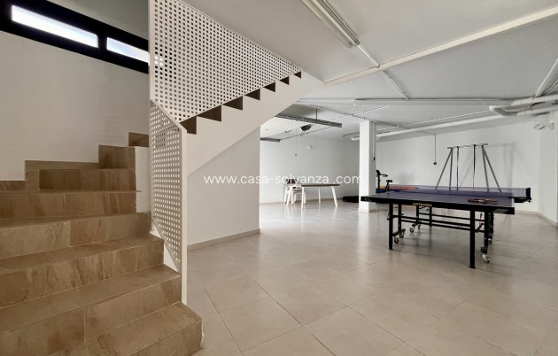 Resale - Villa - Villamartin - Costa Blanca