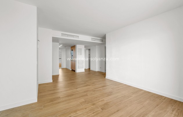 Resale - Apartment / flat - Punta Prima - Costa Blanca