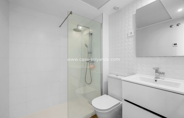 Resale - Apartment / flat - Punta Prima - Costa Blanca