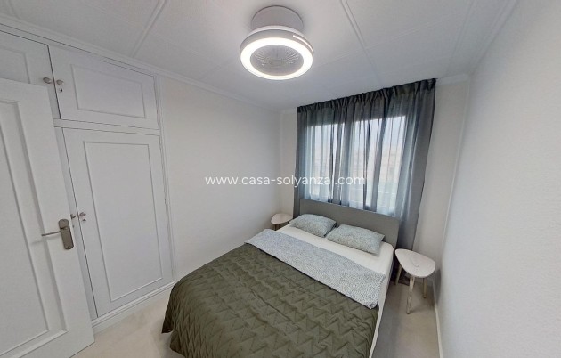 Resale - Apartment / flat - Torrevieja - Playa del Acequión