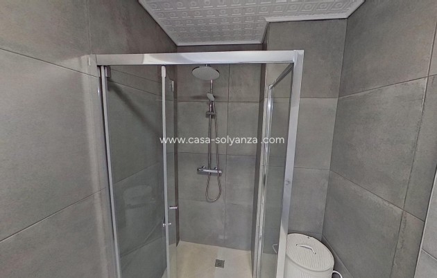 Resale - Apartment / flat - Torrevieja - Playa del Acequión
