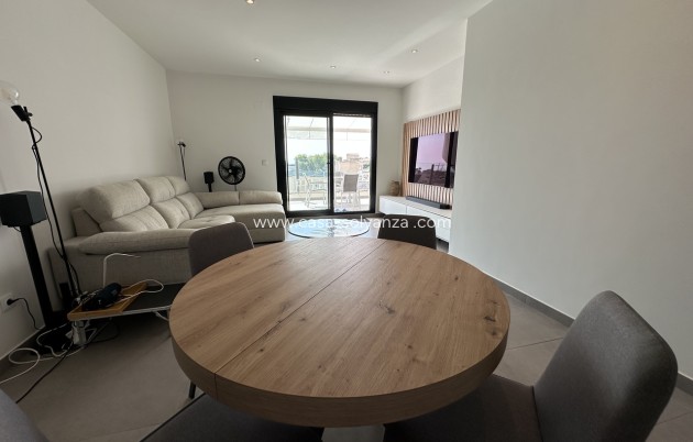 Resale - Apartment / flat - Villamartin - Costa Blanca