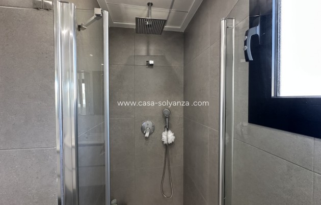 Resale - Apartment / flat - Villamartin - Costa Blanca