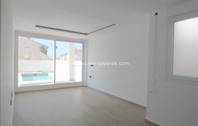 Reventa - Villa Penthouse - Torrevieja - Aguas nuevas