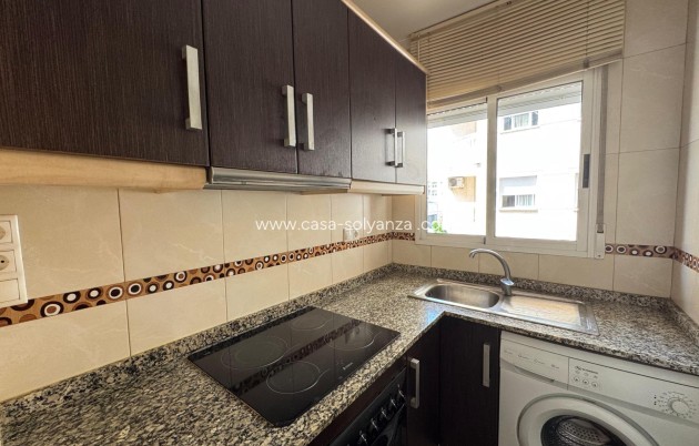 Resale - Apartment / flat - Torrevieja - Costa Blanca