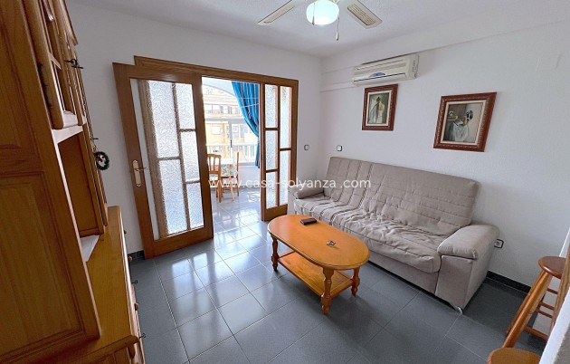 Reventa - Apartamento / piso - Torrevieja - Center