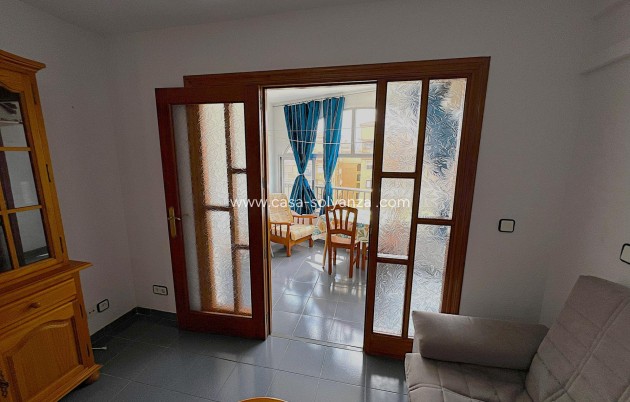 Reventa - Apartamento / piso - Torrevieja - Center