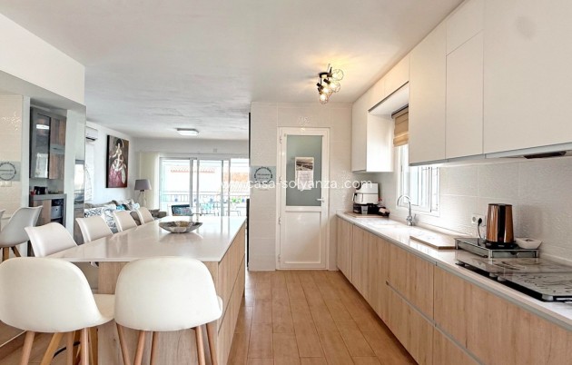 Herverkoop - Villa - Orihuela Costa - Costa Blanca