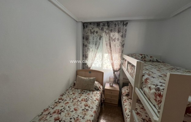 Resale - Apartment / flat - Torrevieja - Playa de los Locos