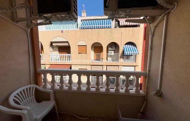 Resale - Apartment / flat - Torrevieja - Playa de los Locos