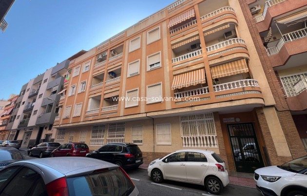 Resale - Apartment / flat - Torrevieja - Playa de los Locos