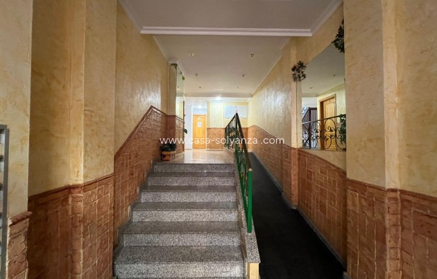 Resale - Apartment / flat - Torrevieja - Playa de los Locos