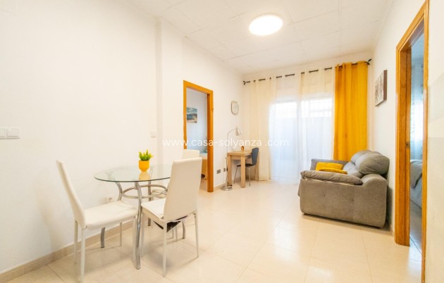 Resale - Apartment / flat - Torrevieja - Center