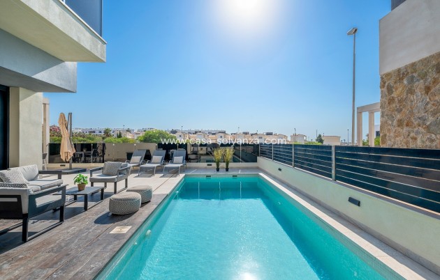 Revente - Villa - Orihuela Costa - Lomas de Cabo Roig