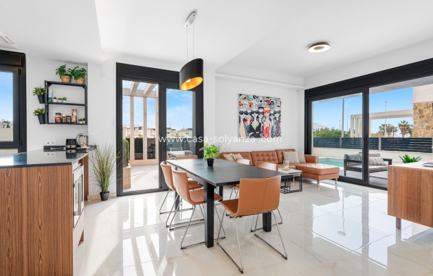 Revente - Villa - Orihuela Costa - Lomas de Cabo Roig